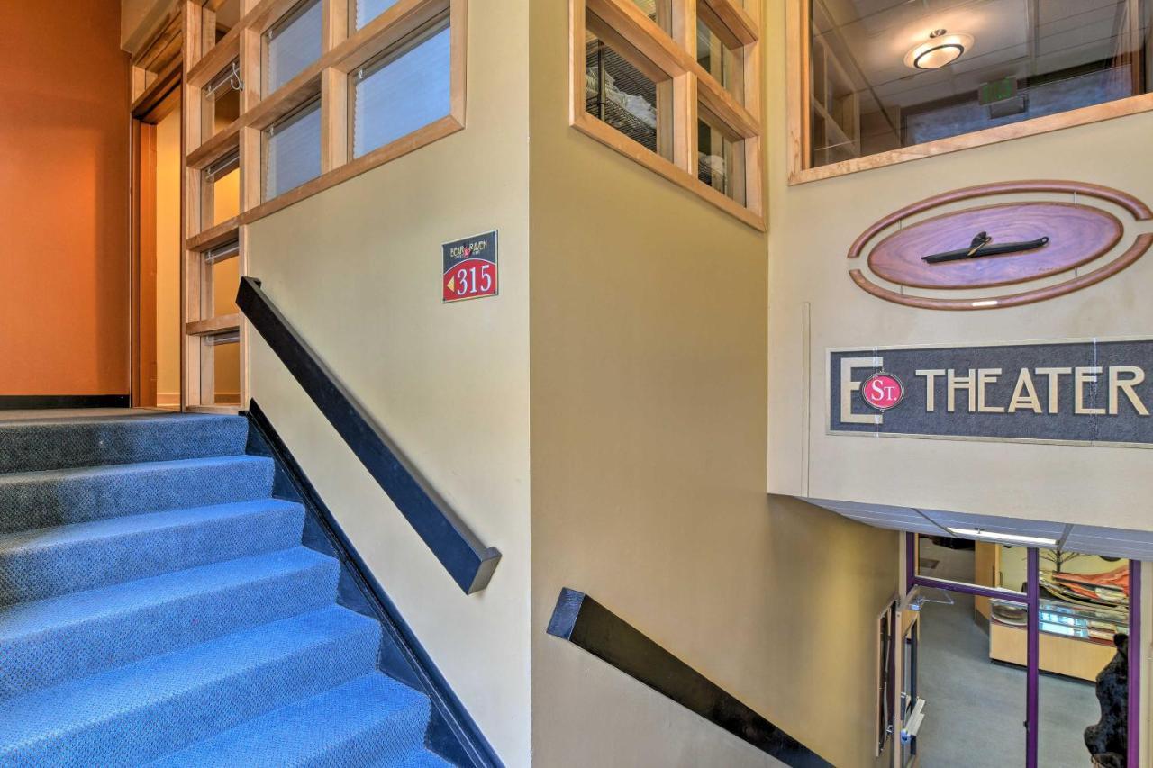 Idyllic Dtwn Anchorage Condo With Fireplace! Екстериор снимка